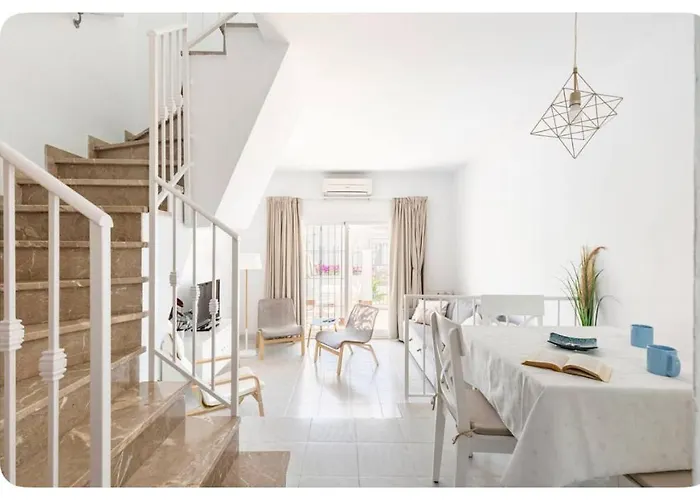 La Casa En La Carihuela Playa A 4 Minutos A Pie Сasa de vacaciones Torremolinos