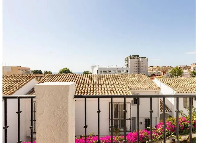 La Casa En La Carihuela Playa A 4 Minutos A Pie Holiday home Torremolinos